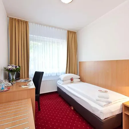 Aldea Hotel 3*