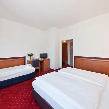 Aldea Hotel 3*