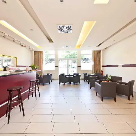Aldea Hotel 3*
